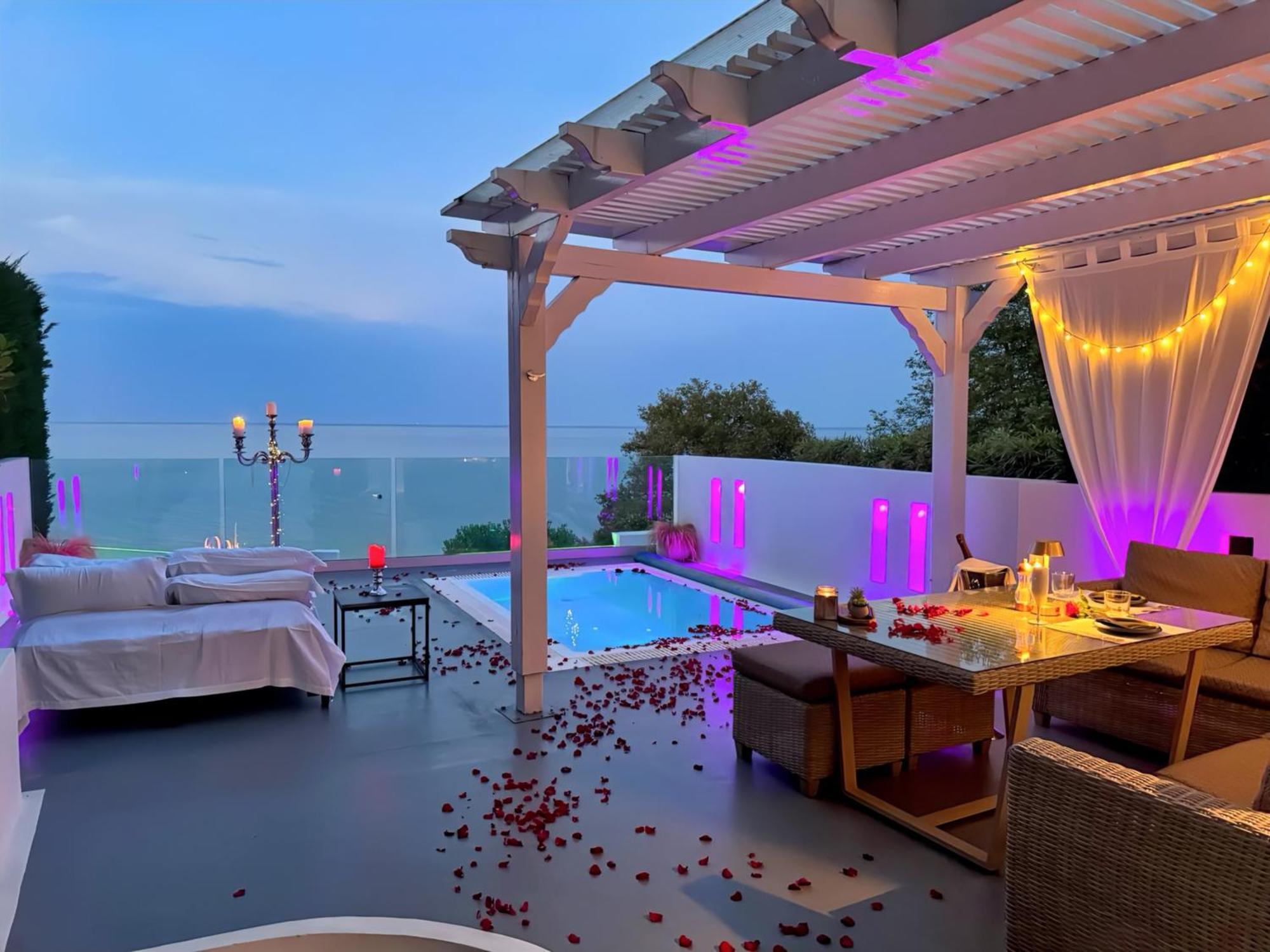 Panorama Suites & Spa - Adults Only Stomion  Room photo