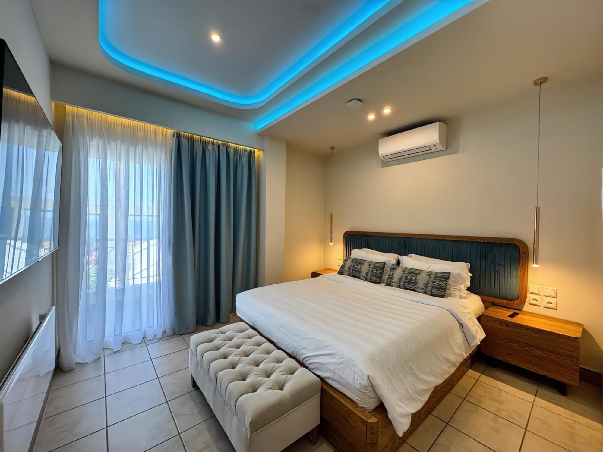 Panorama Suites & Spa - Adults Only Stomion  Room photo